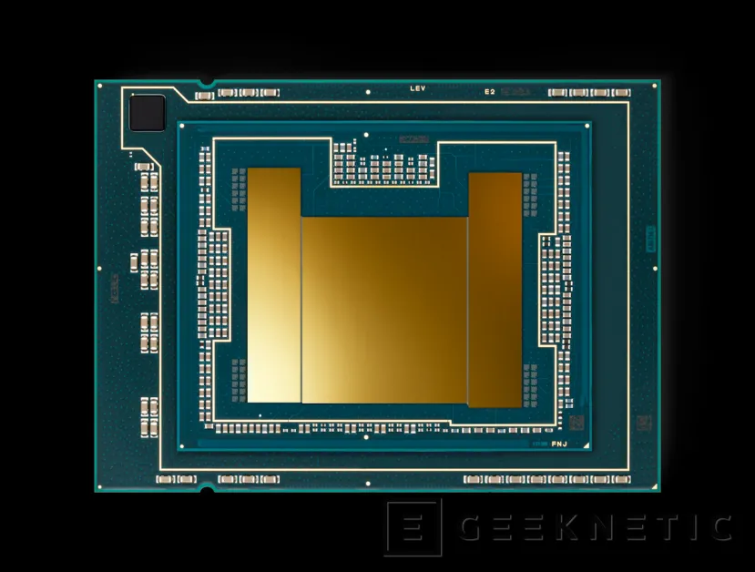 Geeknetic Intel Xeon 6 6780E Preview 1