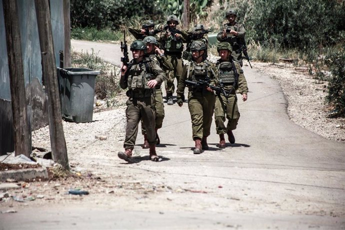 Israeli forces deploy in Tubas, West Bank