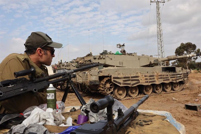 File - Israeli Army soldier near the border with the Gaza Strip (file)