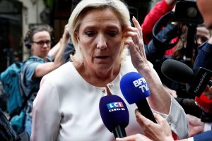 Le Pen tries to distance herself from Russia and rejects Putin's explicit support: "These are provocations"