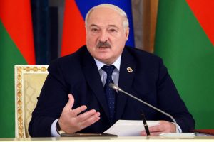 Lukashenko completes, with Putin's blessing, 30 years as the last dictator of the European continent