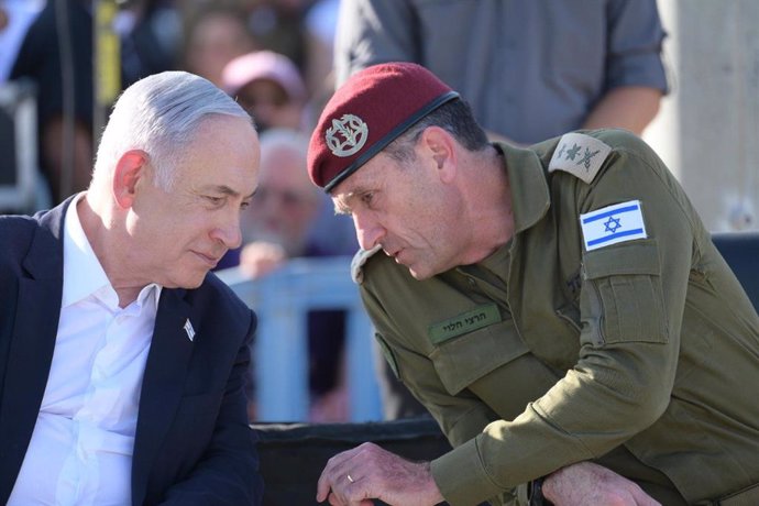 Israeli Prime Minister Benjamin Netanyahu and Israel Defense Forces Chief of Staff Herzi Halevi