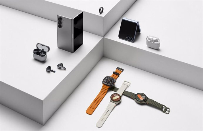 New Samsung devices and wearables, including the Galaxy Buds 3