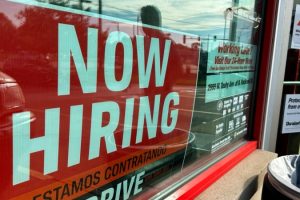 US: Employers added 206,000 jobs in June, signaling economic strength