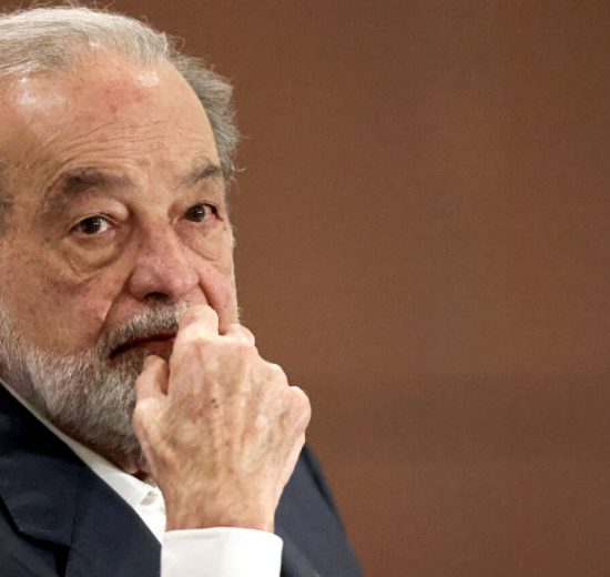 What does Carlos Slim think about artificial intelligence?