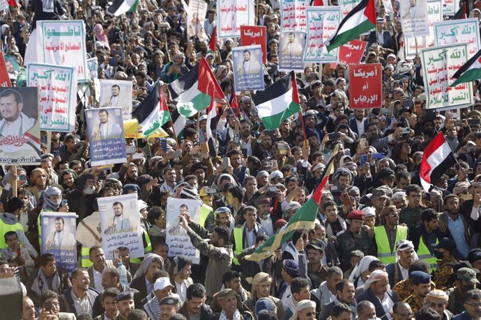 File - Houthi supporters rally in support of the Palestinian people in Sanaa, Yemen