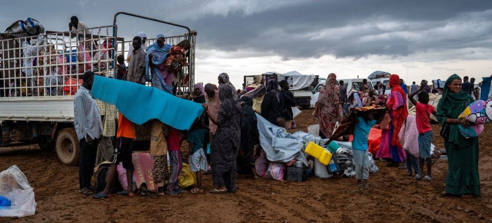 Displaced population arriving at the shelter area in Kassala, Sudan.