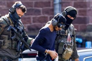 The perpetrator of the deadly attack in Solingen is sent to a German prison after turning himself in