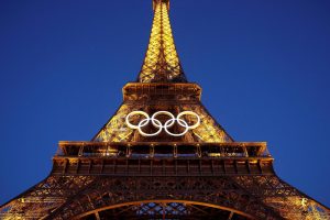 Anne Hildago's plan to leave the Olympic rings on the Eiffel Tower is beginning to falter