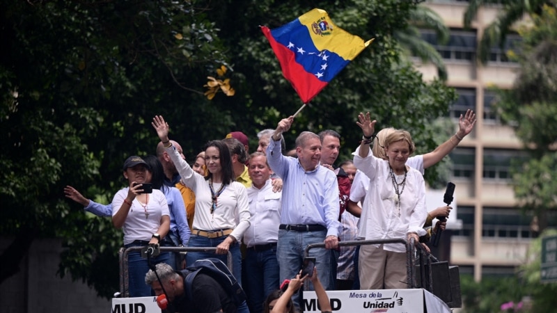 “Edmundo will fight from outside,” she promises to stay in Venezuela