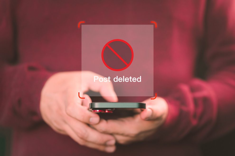 How to delete all posts from your Facebook profile, step by step