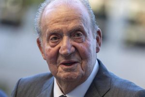 Juan Carlos I publishes his memoirs in a French publishing house: "I feel like my story is being stolen from me."