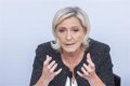 Le Pen calls for early elections to resolve political crisis in France