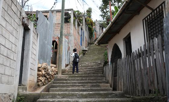 Luis Gerardo Méndez, UNHCR Goodwill Ambassador, visits Honduras