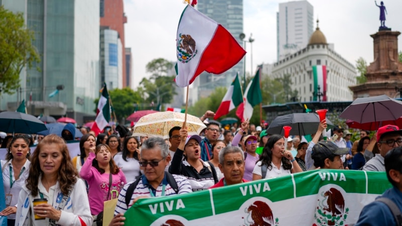 Protesters storm Mexico's Senate during debate on controversial judicial reform