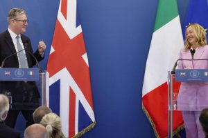 The Prime Minister of the United Kingdom, Keir Starmer, with his counterpart in Italy, Giorgia Meloni.