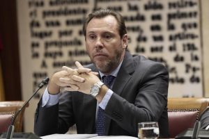 Puente's audit on the 'Koldo case' questions Ábalos and his team's management in the purchase of material