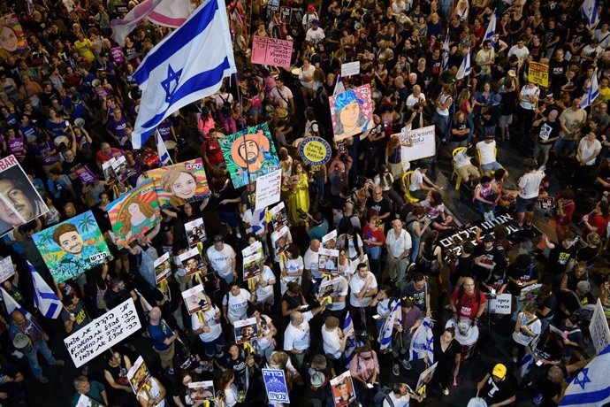 Anti-Netanyahu demonstration in Tel Aviv