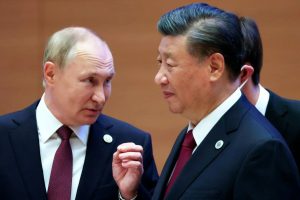 Putin speaks with Xi at the SCO summit held two years ago in Samarkand, Uzbekistan.