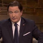 Alec Baldwin appears in "Saturday night live" as Bret Baier in the actor's return to "SNL" three months after 'Rust's' manslaughter case was dismissed.