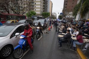 Argentine universities pressure Milei with more protests and classes in the streets