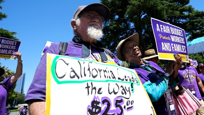 California health workers receive raises with new minimum wage law