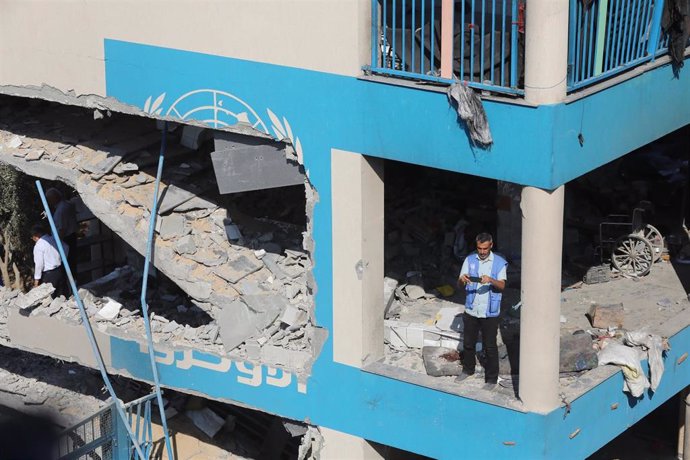 File - Israeli bombing of a UNRWA school in the Gaza Strip