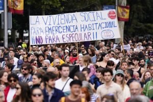 Images of the demonstration against the housing crisis in Madrid