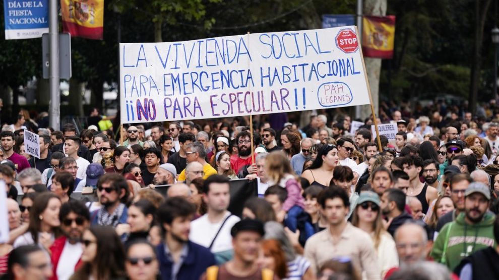 Images of the demonstration against the housing crisis in Madrid