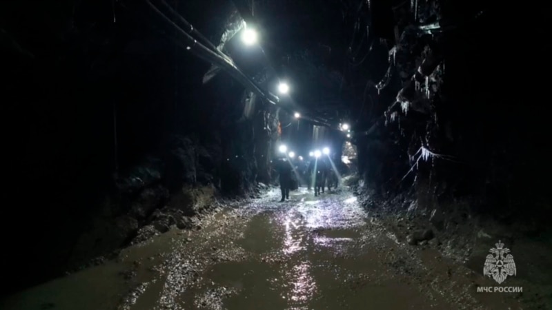 One dead and 12 people trapped underground at a Colorado mining tourist attraction