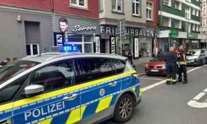 Operation in Austria to arrest an armed and dangerous man after killing two people, one of them a mayor