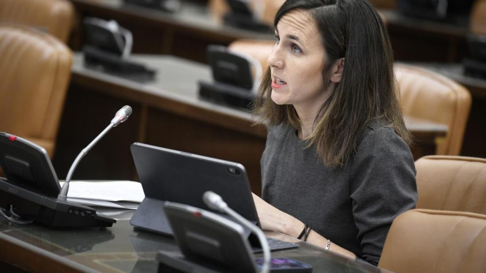 Podemos increases pressure against the Government