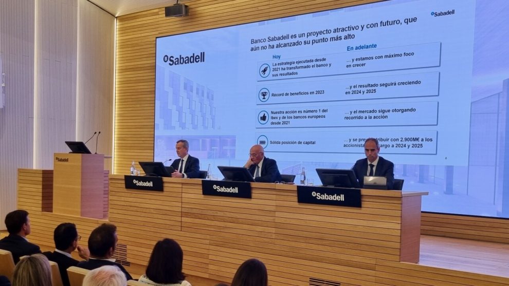 Sabadell defends that a solo operation gives more value to the brand