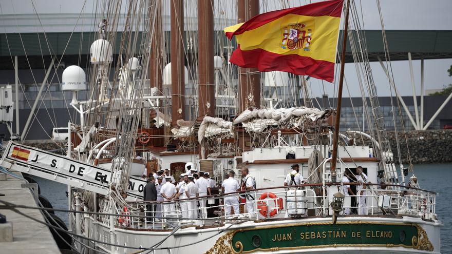 Sentences of up to three years in prison to six soldiers for using the Elcano ship to traffic cocaine in New York