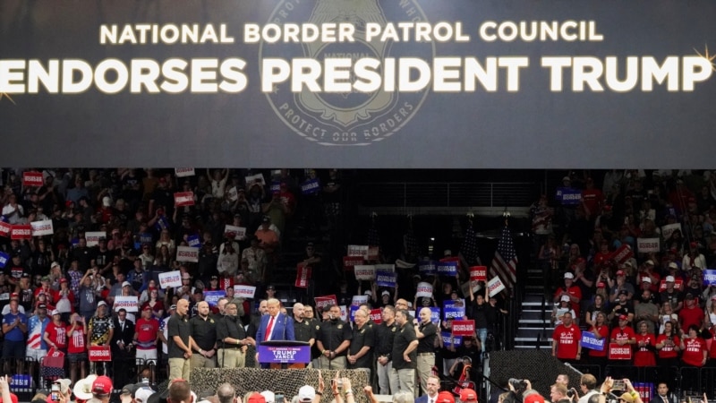 Trump promises 10,000 additional border agents in fight with Harris over immigration