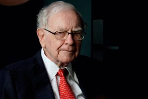 Buffett refines plans for his fortune and donates more Berkshire shares