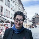 Sue Perkins, Strasbourg