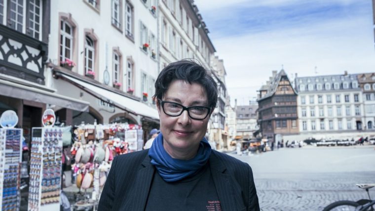 Sue Perkins, Strasbourg