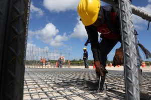 Construction and construction company offers job vacancies: requirements, positions and salaries