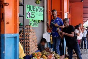 How will Venezuela's "weak" economy close in 2024?