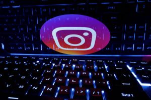 Instagram wants you to see your friends again and launches algorithm reset