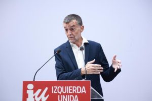 IU proposes an alliance of parties that includes Podemos: "All in, without crossed vetoes"