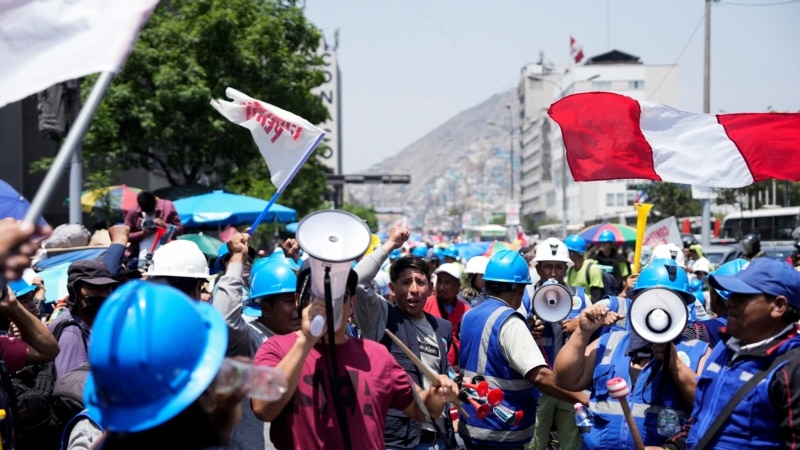 Peruvian Congress dismisses Minister of Energy and Mines amid mining protests