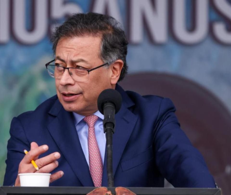 President Petro accuses Efraín Cepeda of leaving the country's coffers without money