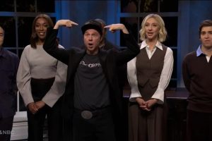 (Left to right) Bowen Yang, Ego Nwodom, Dana Carvey as Elon Musk, Heidi Gardner and Marcello Hernandez on 'SNL.'