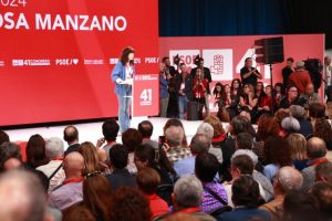 The PSOE approves an amendment to its ideology that calls for limiting participation in women's sports to