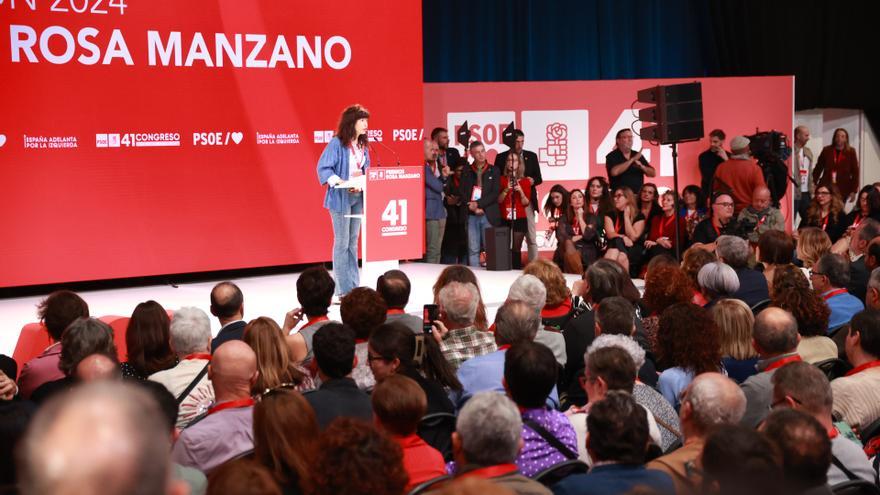 The PSOE approves an amendment to its ideology that calls for limiting participation in women's sports to