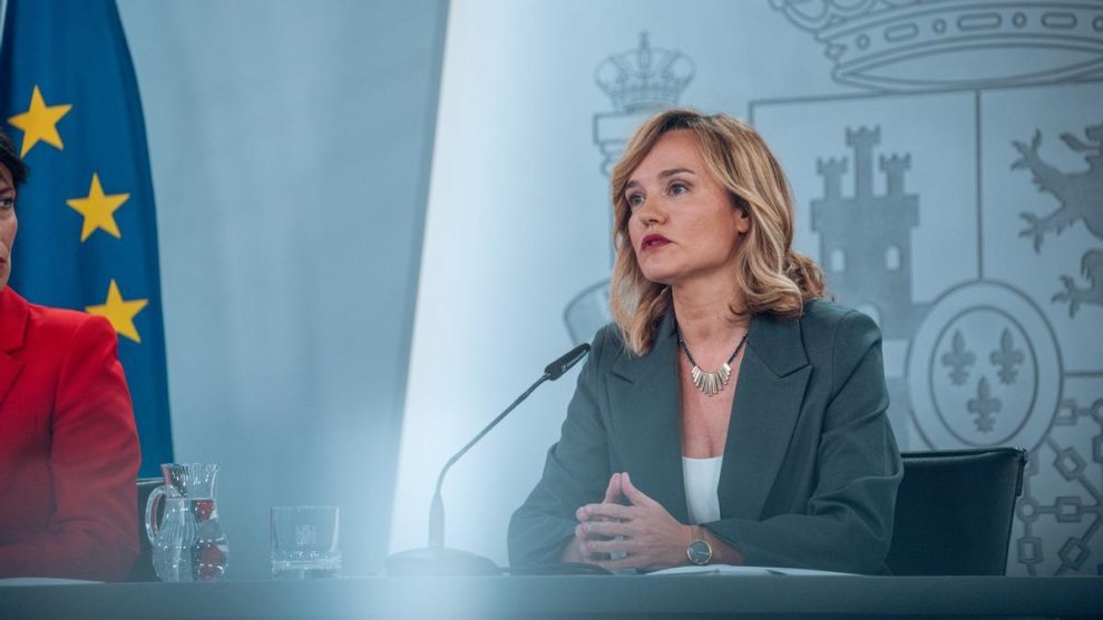 The Government criticizes the "irresponsibility" of the PP for its campaign against Ribera: "Feijóo projects his lack of leadership inside and outside of Spain"