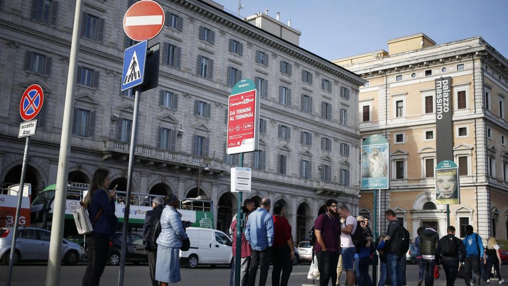 This Friday, Italy is experiencing a 24-hour public transport strike without minimum services