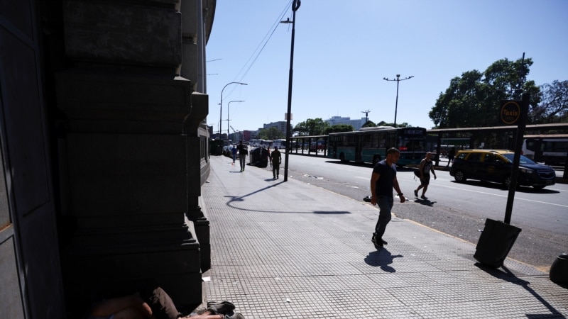 Transportation strike paralyzes Argentina in rejection of Milei's adjustment policy